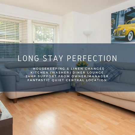Dwellcome Home: Gated 2-Bedroom Apartment with Free Parking & Fast WiFi Aberdeen Exterior photo